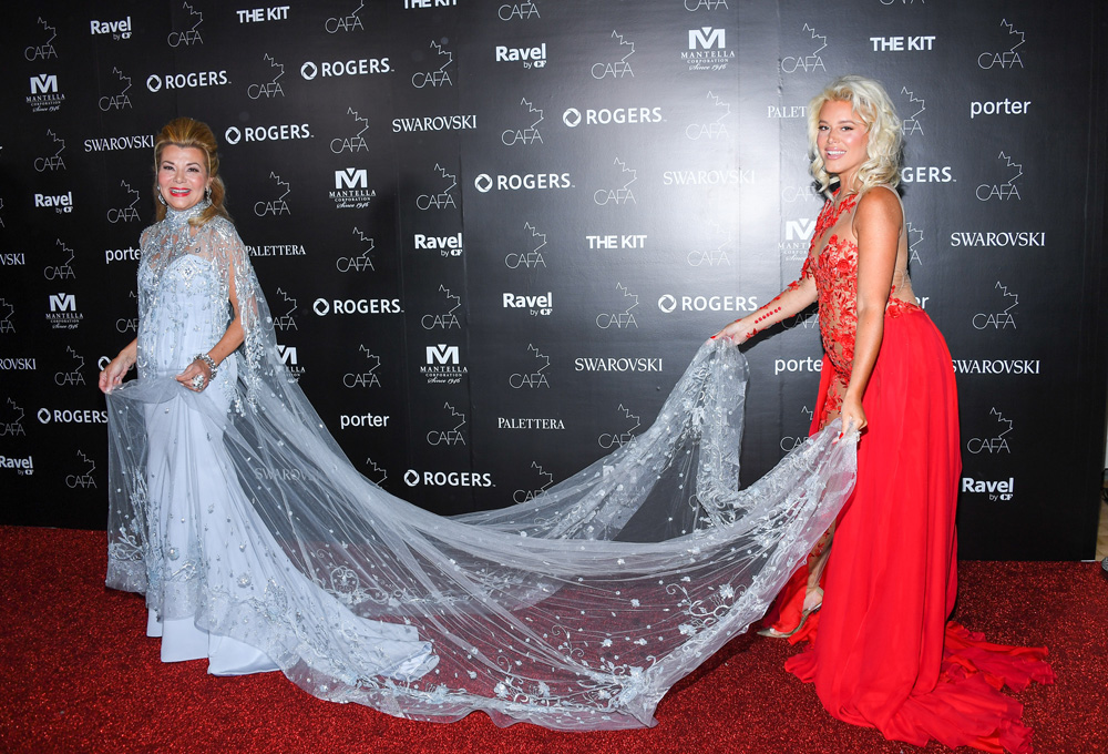 2019GALA_RedCarpet_033