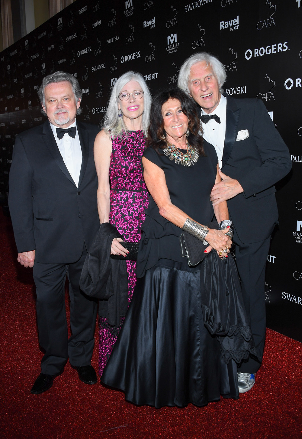 2019GALA_RedCarpet_040
