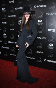 2019GALA_RedCarpet_060