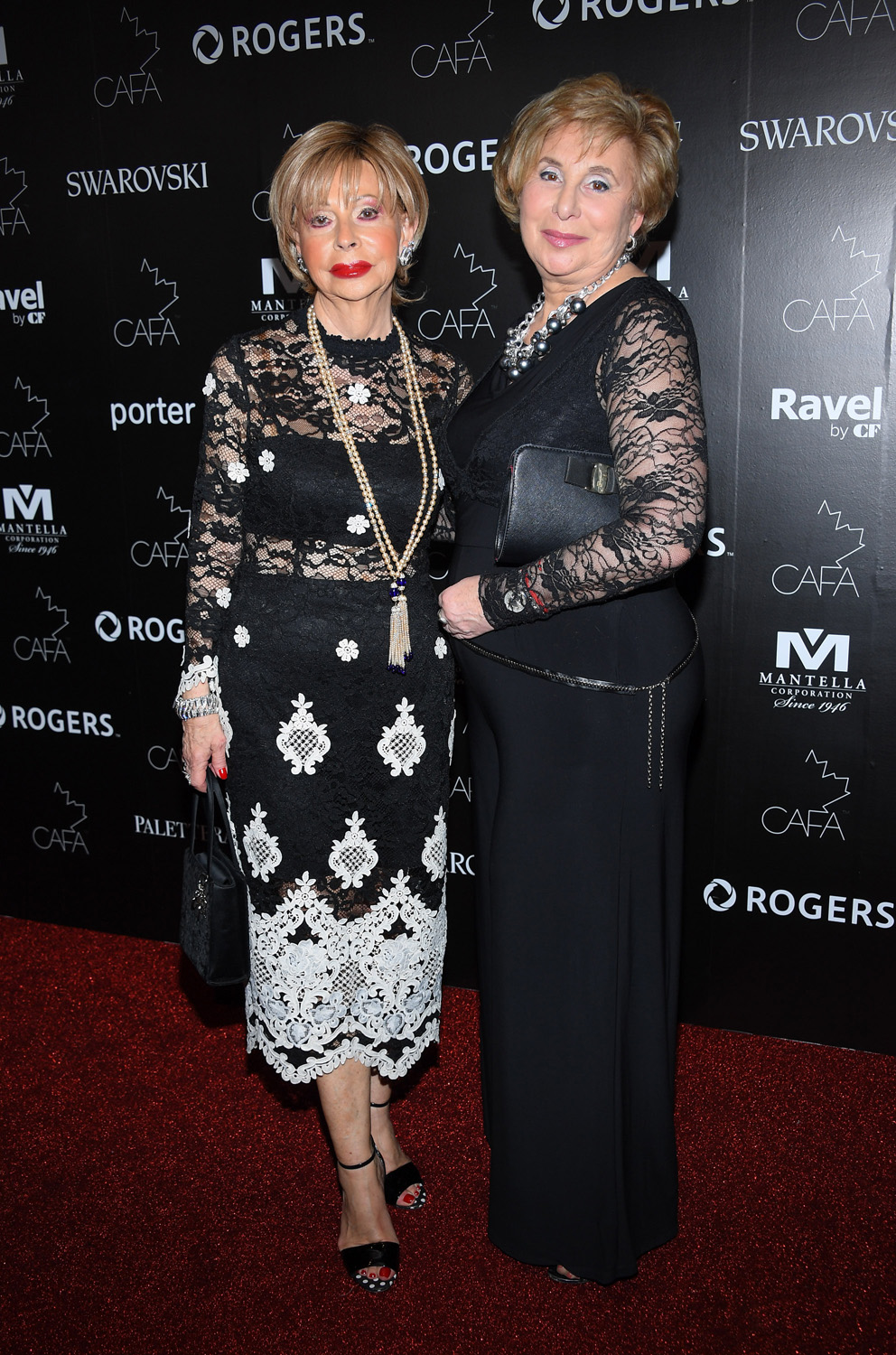 2019GALA_RedCarpet_096